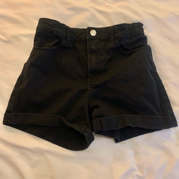 H&M black jean shorts - Picture 1 of 2